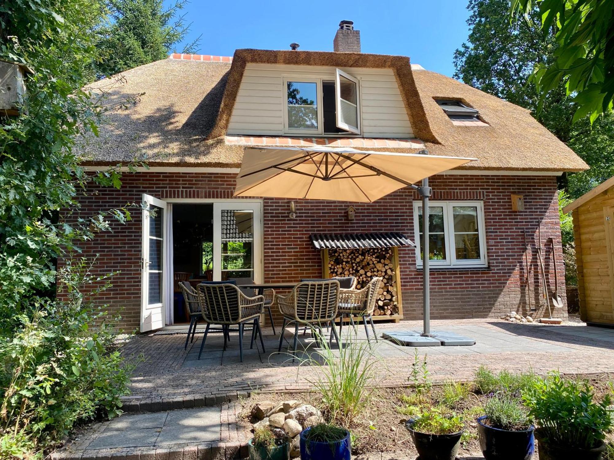 Huisje Aan De Bosrand - Veluwe Epe Eksteriør billede